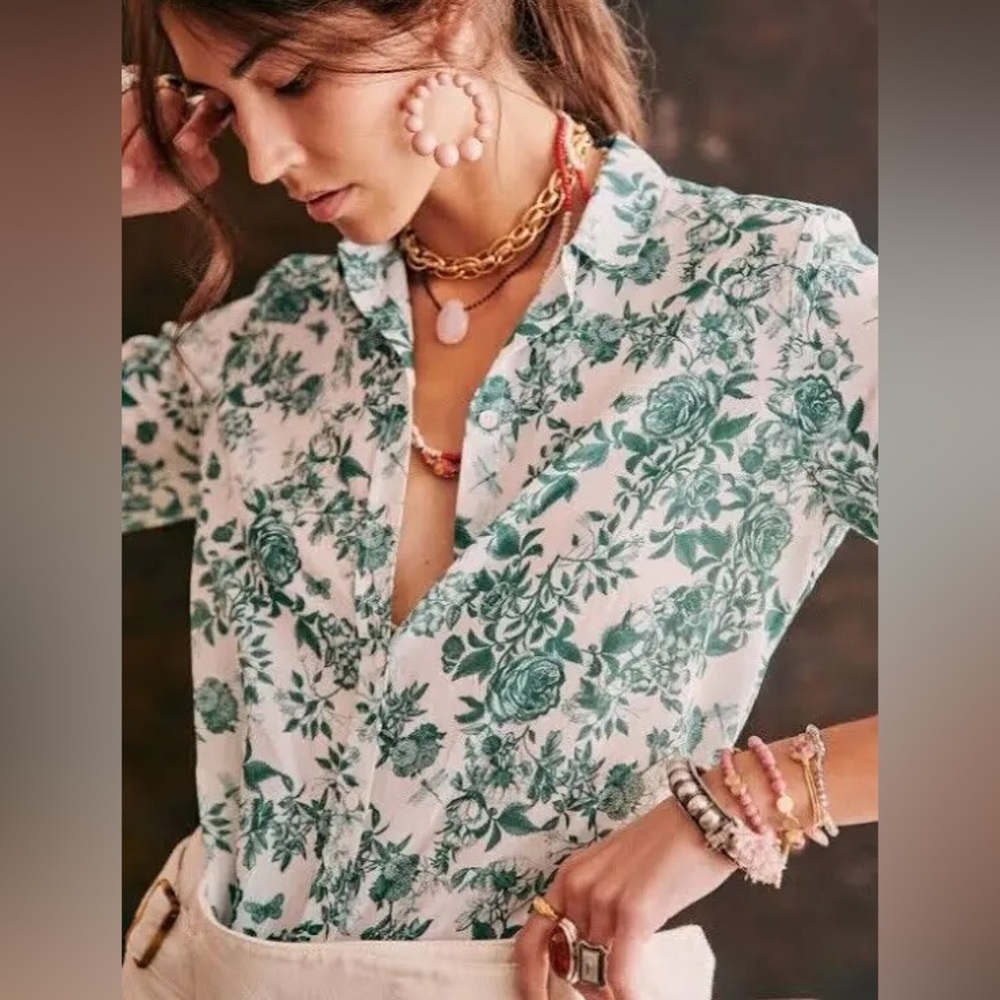Sézane Pierro shirt in Botanical Green